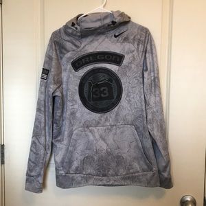 Small Nike men’s sweatshirt